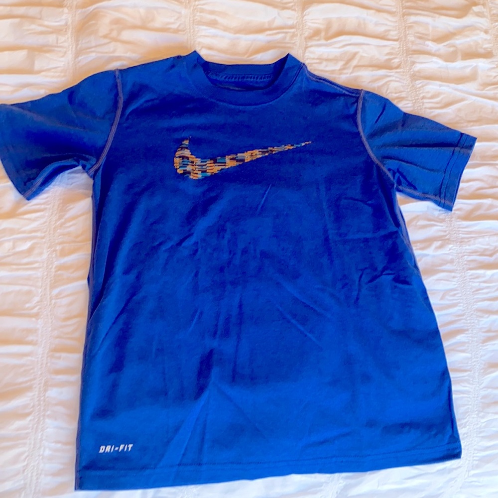 Nike Youth Boys Dri-fit T-shirt (X-Small)